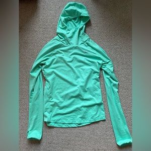 Great Nike running base layer.